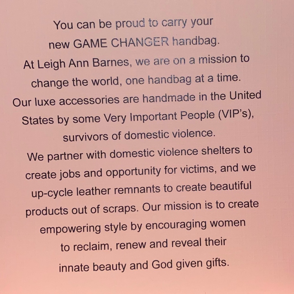NEW!! Leigh Ann Barnes Game changer 5 in 1 Convertible bag 💕 - Picture 7 of 9
